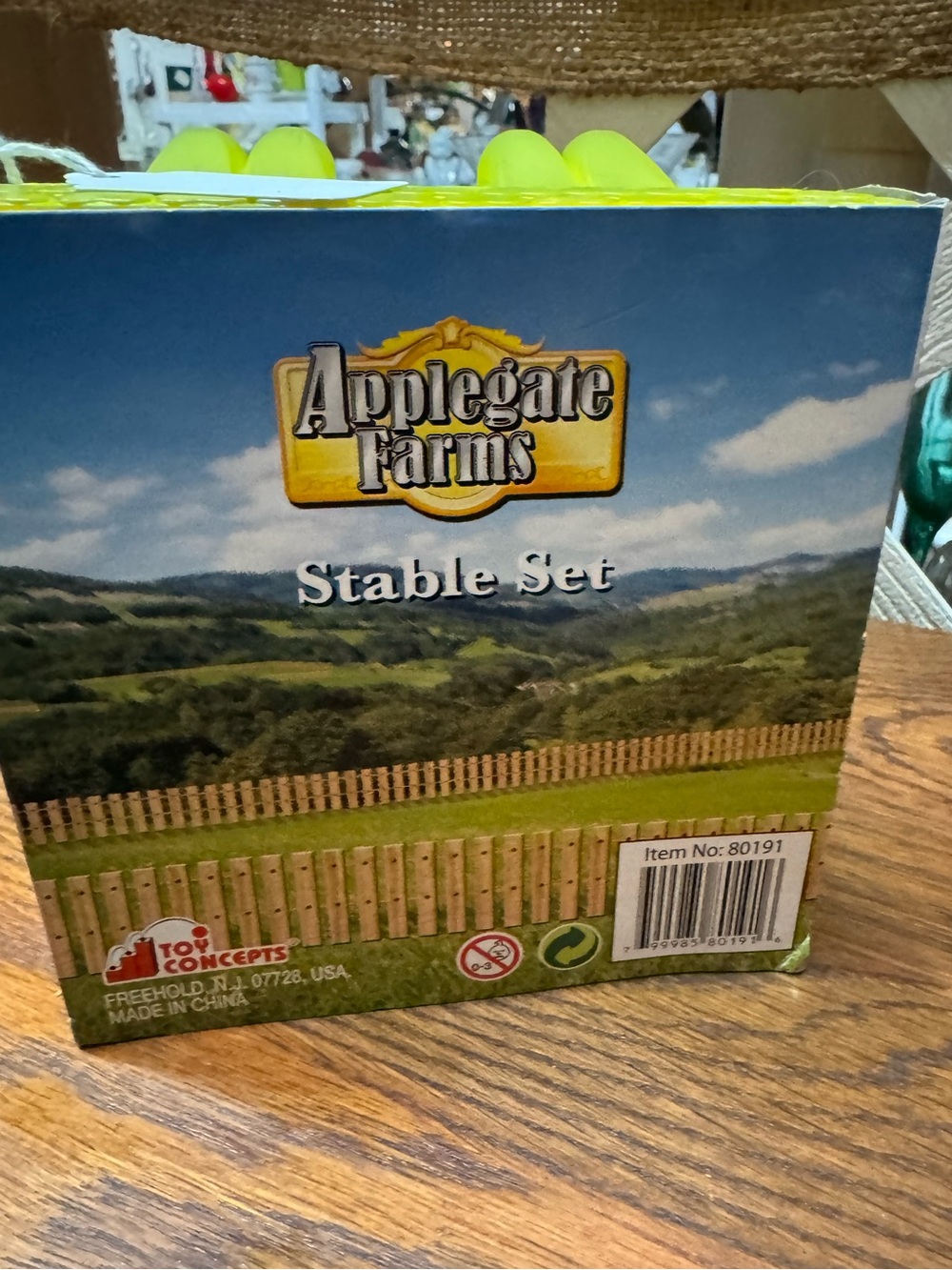 Applegate Farms Stable Set - Picture 4 of 4